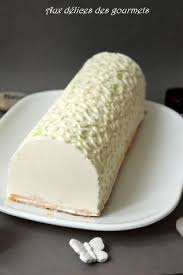Aux Delices Des Gourmets Buche Exotique Chocolat Coco Et Citron Vert Chocolat Mousse Chocolat Blanc Gateau Roule
