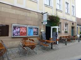 Durch einen anbietervergleich können sie angebote vergleichen und dadurch sparen. Theatercafe In Der Garage 4 Fotos Erlangen Innenstadt Theaterstrasse Golocal