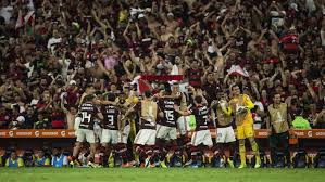 O grêmio foi prejudicado, mas também foi acuado pelo del valle e poderia voltar com uma derrota pior. Flamengo Bota O Gremio Na Roda E Volta A Final Da Libertadores Apos 38 Anos Flamengo Extra Online