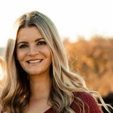 Christa Knight's Instagram, Twitter & Facebook