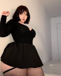 Lowkey Dead Inside - Free nude pics, galleries & more at Babepedia