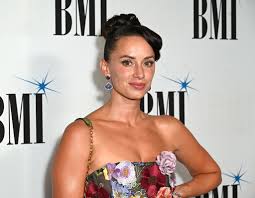 YesJulz Leaked Texts Allegedly Showing Ye FIRED Milo Yiannopoulos -