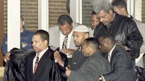 Alasan floyd mayweather jr mengeluarkan keluhan itu karena kebanyakan gelar membuat sulit petinju mengaku sebagai juara sejati. Mike Tyson Saya Sudah Mualaf Sebelum Masuk Penjara Suara Jakarta