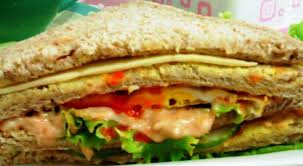 Tetapi ramai tak tahu bagaimana nak packing dan pasarkan sandwich mereka. Sandwich Tuna Bundatwinskitchen