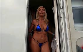 Rita Porcu Camperado - her MILFONA ready for action with huge breasts