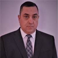 300+ "Larry M." profiles