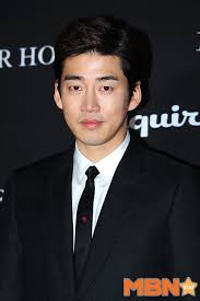 윤계상, 열애 인정…5세 연하 뷰티 브랜드 대표 서울=뉴시스윤계상(사진=저스트엔터테인먼트 제공)2021.04.06 *재판매 및 db 금지 배우 윤계상이 비연예인과 열애 중이다. 4ey0tbgbejx8lm