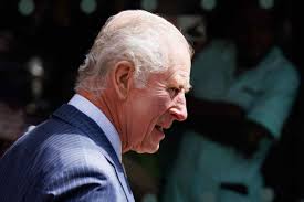 Re Carlo vicino a Harry: pace fatta? La verità è venuta fuori