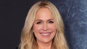 One Tree Hill star Barbara Alyn Woods, 62, and husband John Lind split!  Actress and film producer divorce after 25 years of marriage and three  children