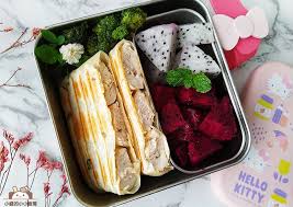 梁小蝶發表的起司柚香雞肉壓烤餅 冷凍蛋餅皮做快速早餐食譜 recipe cooking food brunch