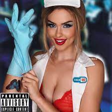 Thought there would be a few people here that would appreciate my Enema of  the State cosplay :) : rBlink182