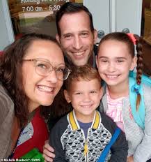 Husband and wife who both had cancer say battling the disease together made  them closer