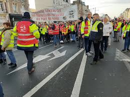 Site internet du syndicat des dockers du havre. Apres 13 Jours De Port Mort Les Portuaires Du Havre En Lutte Malgre Les Pertes Salariales 76actu