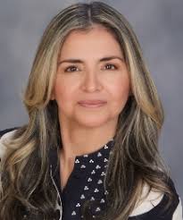 About Doris Hernandez-Scavo