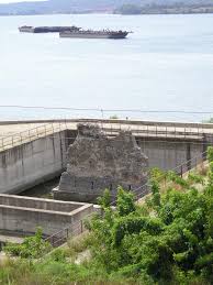 Din cei 20 de stâlpi, au supraviețuit încă 12. Podul Lui Apolodor Din Damasc Refacut Cu Ajutorul Unei Holograme Laser Digitale