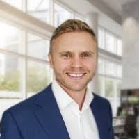 Jonathan Ogle's Instagram, Twitter & Facebook