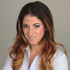 Laura Cheek's Instagram, Twitter & Facebook