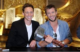 Tom hiddleston was born on the 9 th of february, 1981, in westminster, london. Chris Hemsworth And Tom Hiddleston Pictures Popsugar Celebrity