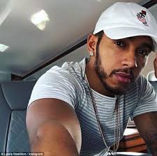 Luis Hamilton šampionski: Donira POLA MILIONA dolara za pomoć Australiji