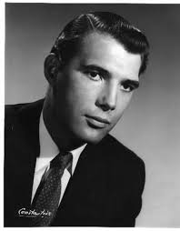 Obituary: Frank Bradley, long-time teacher for Bay City Public Schools,  director of shows at Bay City Players, dies at 81