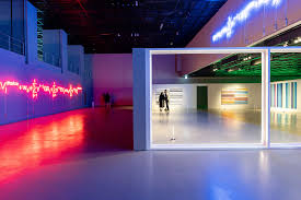 D 70cm / 27.56in x h 10cm / 3.94in led 48w voltage: Liam Gillick