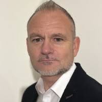 300+ perfiles de «Freyburger»