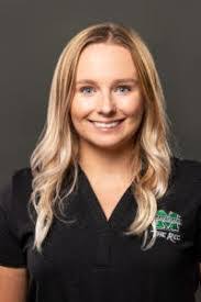 Stephanie Hetzer's Instagram, Twitter & Facebook