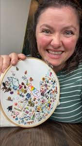 A little while ago, a friend approached me with the idea of starting a  traveling journal and we decided to give it a bookish twist 📖💫 Together,  we gathered a circle of