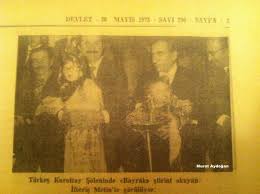 ilteris metin in 4 yasinda iken bu kiyafeti ile arif nihat asya nin bayrak siirini okumasi tercuman gazetesi ne belinde tasidigi kilic bayrak fotograf siir