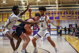 Tyrell Long Named to the Bevo Francis Award Top 50 Watchlist