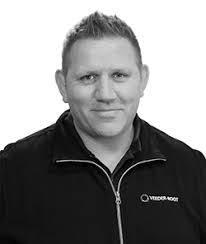 David Veeder's Instagram, Twitter & Facebook