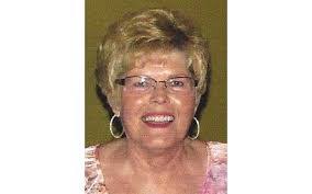 Karen Baggett's Instagram, Twitter & Facebook