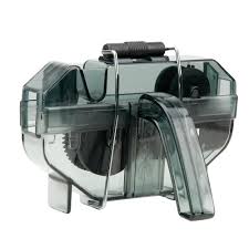 Emer cooke, directrice exécutive de l'agence européenne des médicaments (ema), a déclaré le 23 mars qu'elle espérait une autorisation de déploiement du vaccin russe spoutnik v dans l'union européenne (ue), selon la chaîne de télévision irlandaise rté. Nettoyeur De Chaine Velo Btwin Decathlon