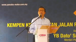 Kesan kemalangan jalan raya menyebabkan mangsa terperangkap 12 jam dalam kenderaan. Statistik Kemalangan Jalanraya 2016 Youtube