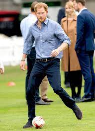 Pin On Hrh Prince Harry Pictures Of Him As A Young Man