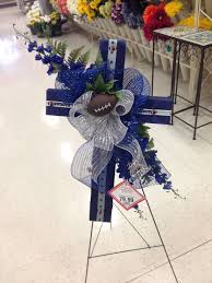 5 stars i bought her flowers at the last minute and they were still delivered on time. Dallas Cowboys Remembrance Cross For Fathers Day Casket Flowers Funeral Flower Arrangements Cemetary Decorations