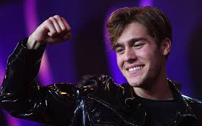 He won the swedish ticket to lisbon if you want to know more about the eurovision song contest. Melodifestivalen Allas Se