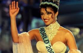 Priyanka chopra jonas hold the miss world 2000 crown when she was only 18 years old. Priyanka Chopra Revela Que Casi Queda Desnuda Frente A Las Camaras Mientras Ganaba Miss Mundo 2000 Grazia Mexico Y Latinoamerica