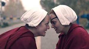 A guide listing the titles and air dates for episodes of the tv series the handmaid's tale. The Handmaid S Tale La Saison 4 Est Une Torture Critique Premiere Fr