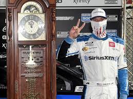 Truex made his first busch series start in 2001 at dover international speedway in his father's no. Martin Truex Jr Wins Under The Lights At Martinsville Accesswdun Com