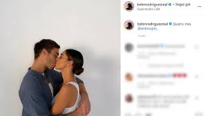 Di antonino spinalbese, nuovo fidanzato di belen rodriguez, si sa che è nato nel 1995, è di origine napoletana e vive a milano. Belen Rodriguez E Antonino Spinalbese La Storia Del Loro Amore Dilei