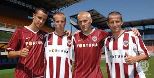 Club sk slavia prague ac sparta praha fc viktoria plzen fk jablonec fc slovan liberec fc banik ostrava fk mladá boleslav fk teplice sk sigma name in home country: Pribehy Ceske Ligy Xv Bourlivak Abraham Nejdriv Titul Obhajoval Ve Sparte A Pak Ji Ho Sebral Ve Slavii 2007 2008 O2