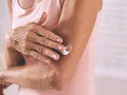 How To Stop Peeling Skin: 7 Ways To Stop Peeling Once It Starts