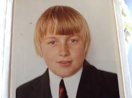 Can anyone recognise themselves from Chaucer way primary sadly a few has  passed ￼, looks like we were about 9 about 1963