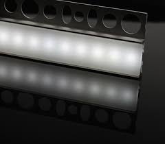 Diese led lichtleiste ist spritzwassergeschützt und verfügt über einen klebeschenkel zum einfliesen. Led Fur Direktes Indirektes Licht Led Lichtleisten Systeme