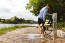 Der britzer garten ist ein beliebtes ausflugsziel bei den berlinern. Grun Berlin Kneipp Anlage Kalter Knieguss Im Gesundheitsparcours Eingeweiht