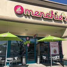 Menchie S Opens In Bakersfield Ca Menchies Frozen Yogurt Frozen Yogurt Yogurt