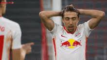 Kevin kampl, 30, from slovenia rb leipzig, since 2017 central midfield market value: Kevin Kampl Rbl Gif Kevinkampl Rbl Rbleipzig Discover Share Gifs