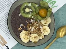 Rezept Schwarze Johannisbeeren Porridge Pure Nordic In 2020 Schwarze Johannisbeere Rezepte Johannisbeeren