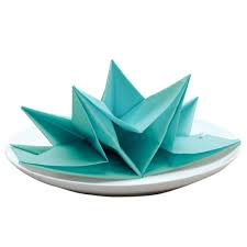 Perfekte tischdeko für jeden anlass. Servietten Falten Stern Faszinierende Tischdeko Selber Machen